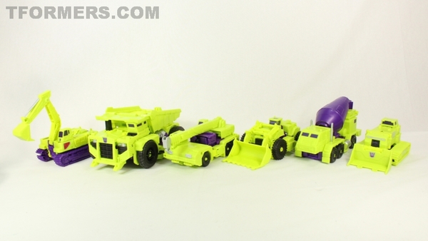 Hands On Titan Class Devastator Combiner Wars Hasbro Edition Video Review And Images Gallery  (101 of 110)